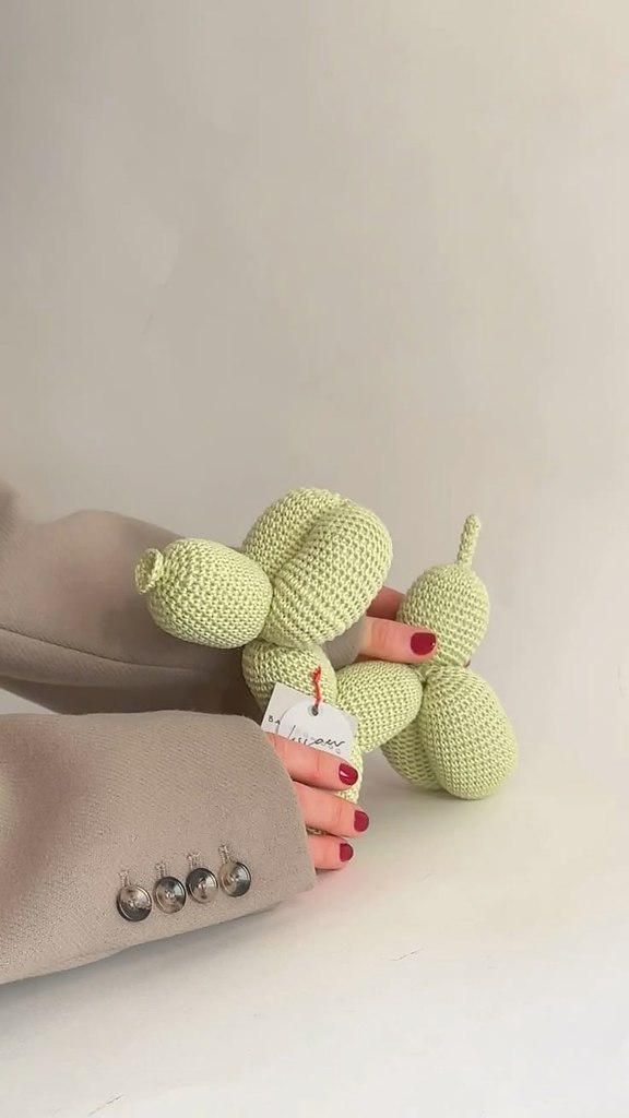 Миниатюрное настроение в каждом стежке.Эта милая собачка словно сделана из воздушного шарика, но на ... - 4