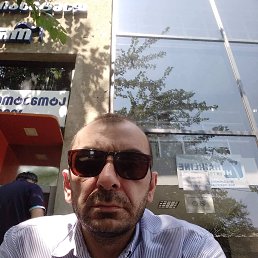 Ivane, 48, 