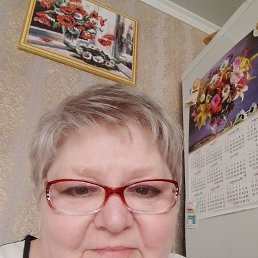 Elena, 60, 