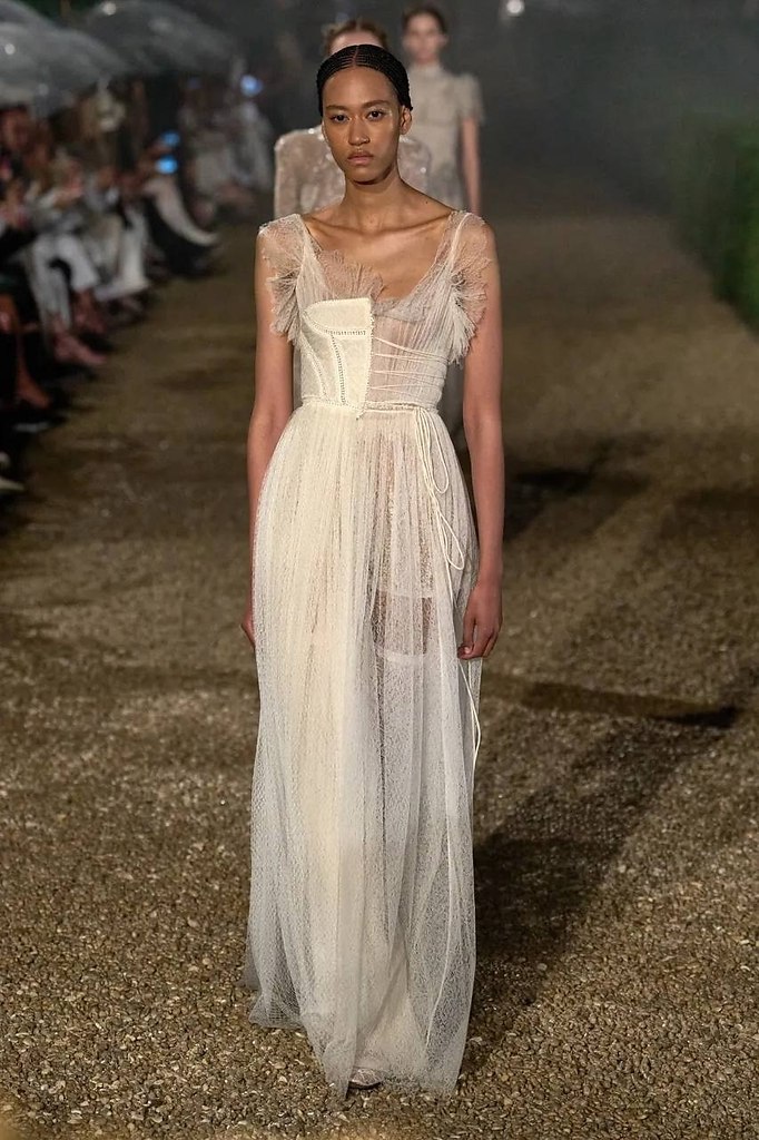           Dior Cruise 2026.  ,   ... - 5