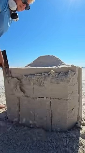   ,      