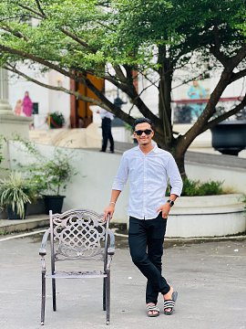 Un, 23 , 
