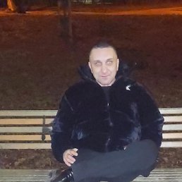Zviad, 43, 