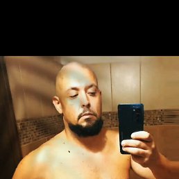 Roman, 29, 