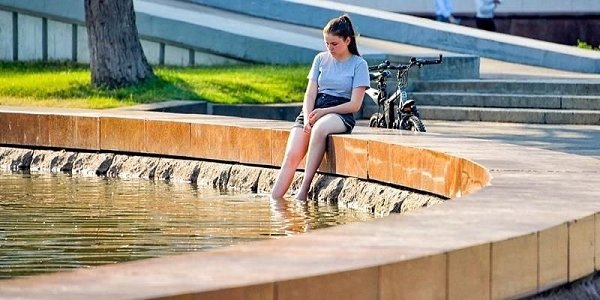 В ближайшие дни в столице сохранится теплая погода. Самым жарким днем станет пятница. Воздух ...