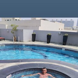 Nicolae, �������, 41 ���