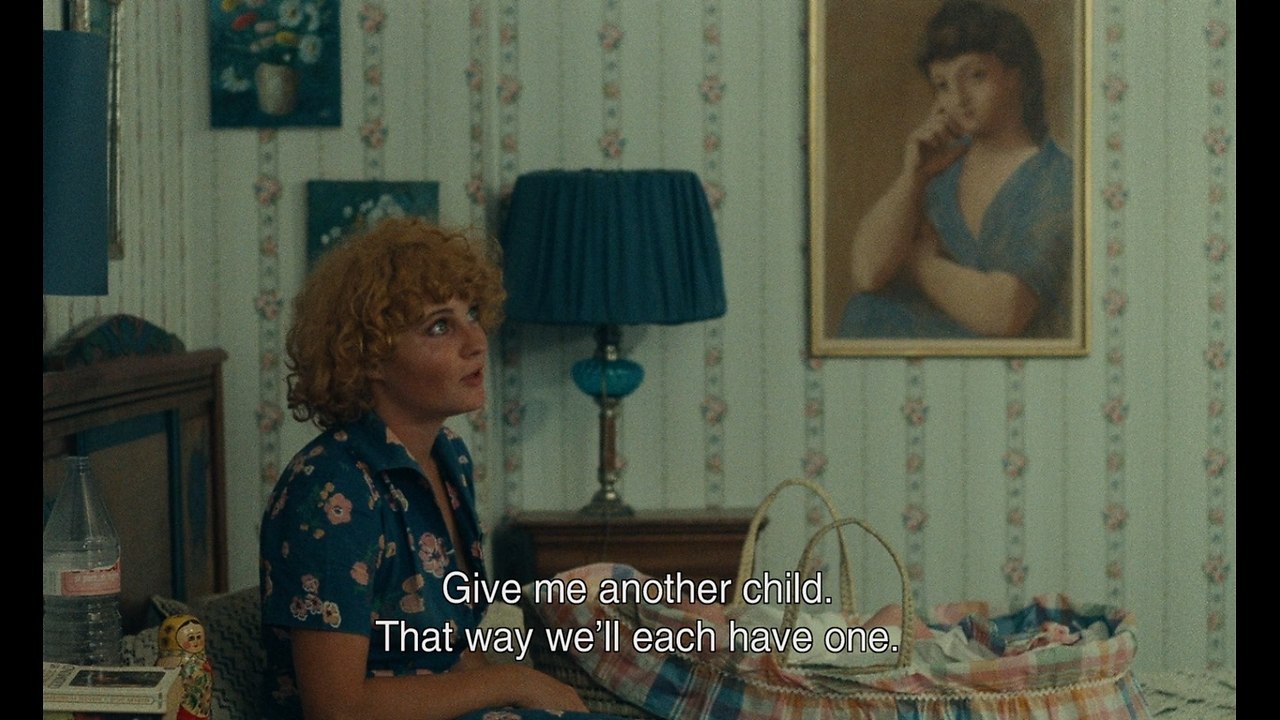  ,   / Lune chante, lautre pas, 1977.dir. Agns Varda - 4