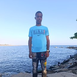 Juan Carlos, 20, -