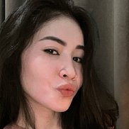 Lisa, 32 , 