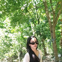 Loren, 20, 
