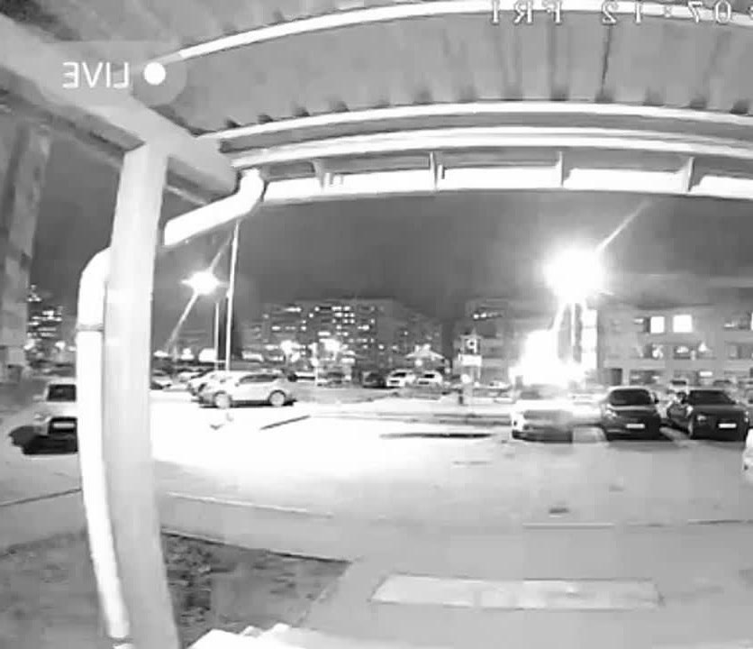 ������ �������� ����� ������ � ����� ����������� ���� � �������� �� ����� � ���������� ������. ...