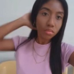 Anna, 18, 