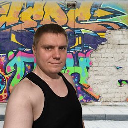 Aleksey, 39, 
