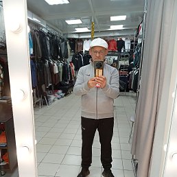 vladimir, 49, 