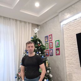 �����, 42 ����, ������������