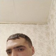 Vova, 28 , 