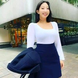 Kim Kim, 31, Los Angeles