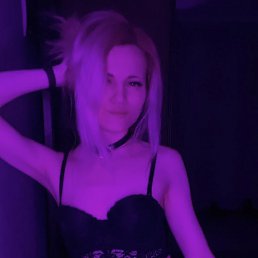 Liza, 22, 