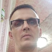 Aleks, 40 , 