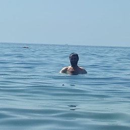 �����, 42 ����, ������������