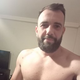 Nikolay, 33, 
