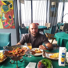 Elnur Esedov, 37, -