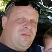 Aleksandr, 42 , 