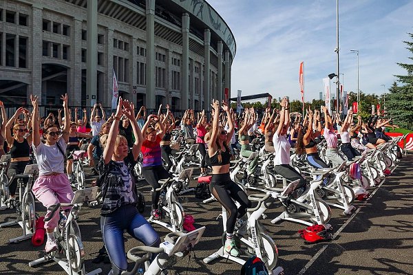 200 тысяч человек приняли участие в Дне московского спорта.Мероприятие проходило в олимпийском ... - 2