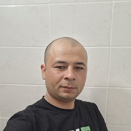 Bek, 30, 