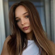 Elena, 20 , 
