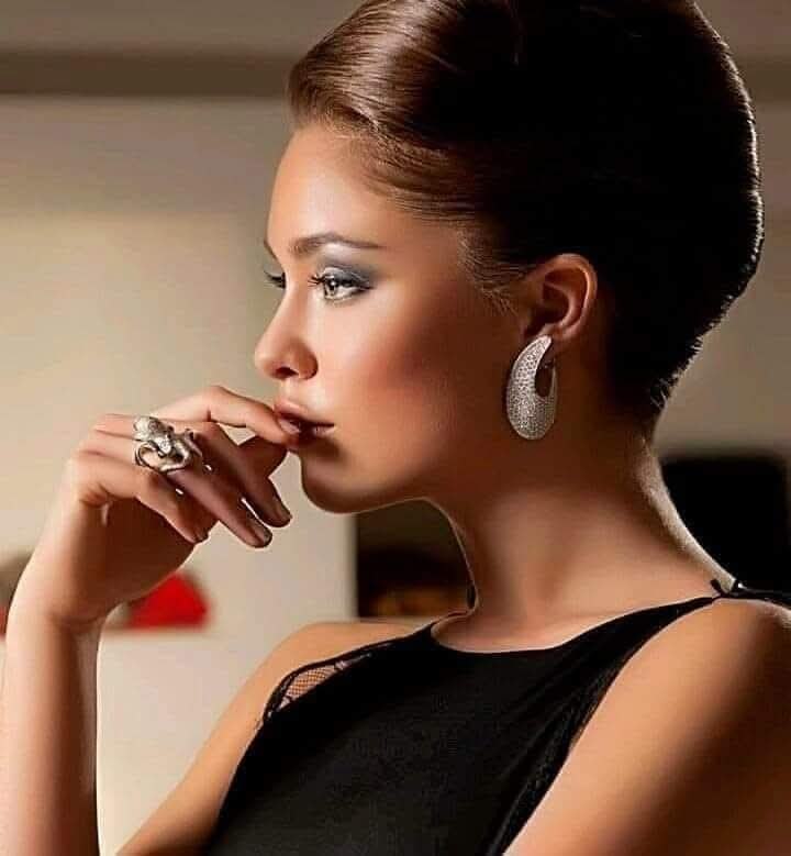 :) Вся гниль мужчины проявляется в тот момент, когда женщина начинает от него зависеть. Потому что ...