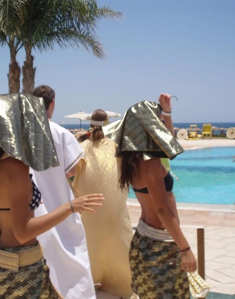 Власти Египта пообещали контролировать аптеки и клиники.27 июля власти Хургады отреагировали на ... - 2