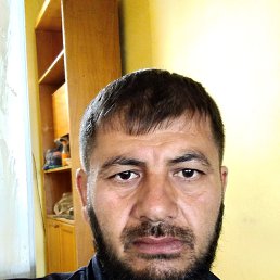 Resad Resad, 45, 