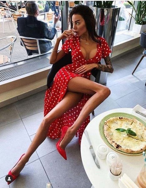 Украинская OnlyFans-модель рассказала, что даже при заработке в 5,5 миллионов рублей в месяц ей не ... - 2
