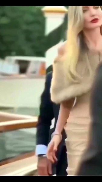Брэд Питт решил не жениться на своей возлюбленной Инес де Рамон из-за споров о брачном контракте. ... - 5