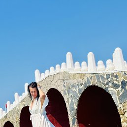 Nika, 49, 