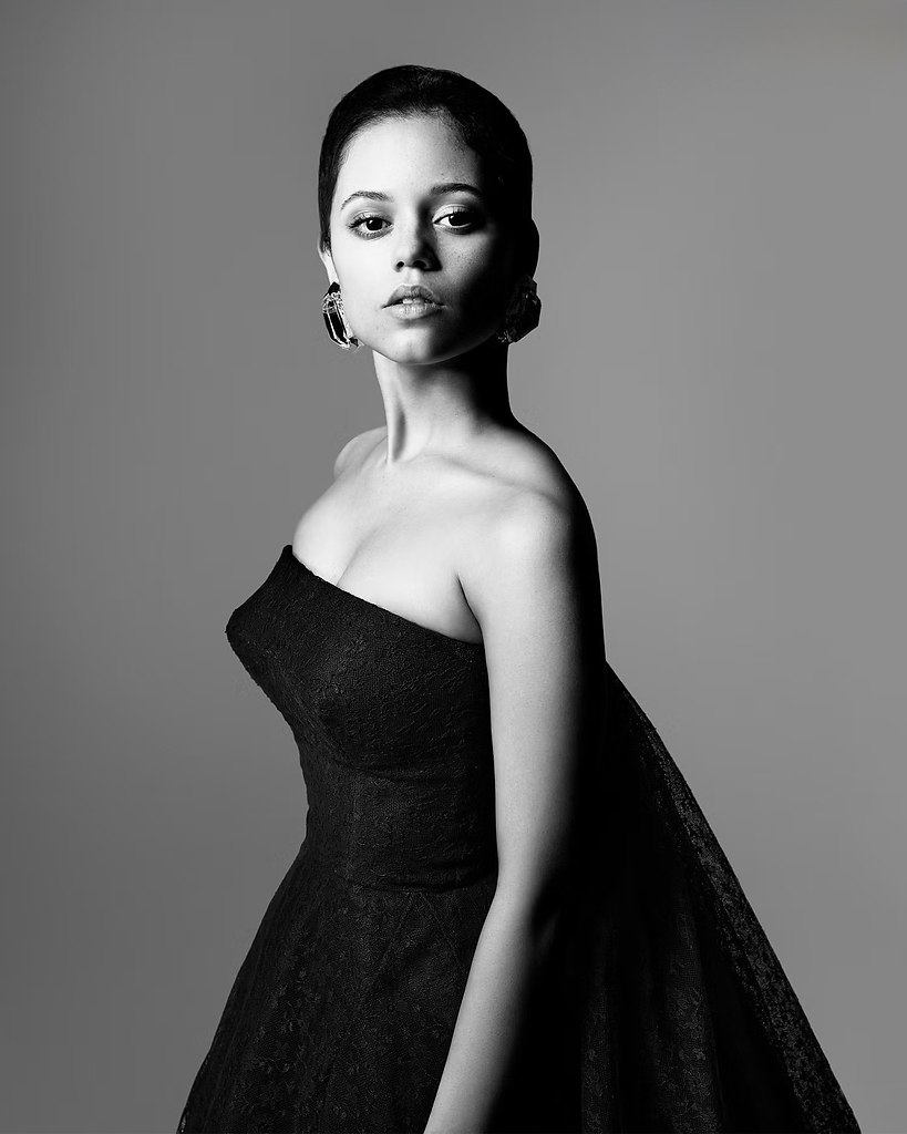         Harpers Bazaar - 8