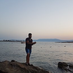 Artur, 42, 