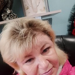 Natalia Onegina, , 52 