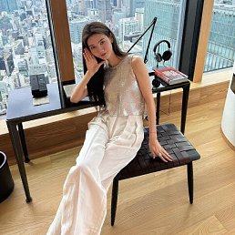 ���� Laura, �����������, 30 ��� - ��������� 17 ������ 2025