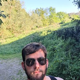 Waldemar, 37, 