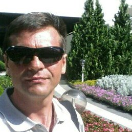 Vitaliy, 52, 