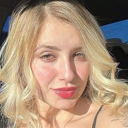 Sandra, 35 , 