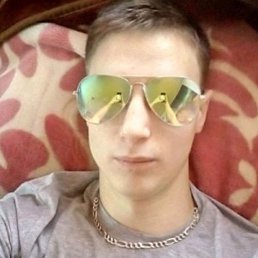 Viktor Manaev, 25 , 