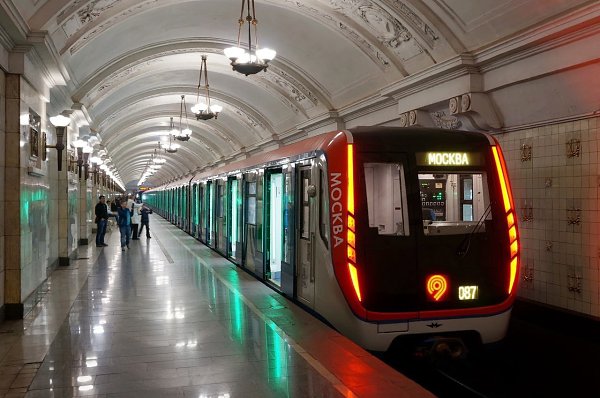 В Москве планируют начать тестирование беспилотных поездов метро. В 2025 году в городе начнутся ...