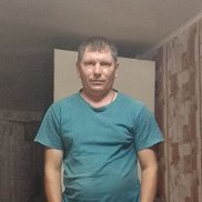 Aleksandrar, 39 , 