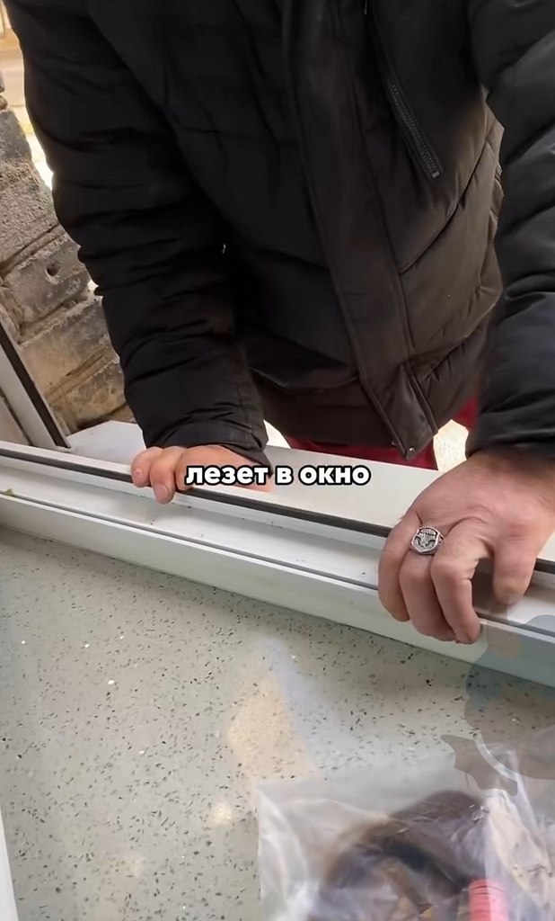 ������� ������ ����, ������ �� ������� � ��� � ���� �������� ���-�� �������. ��������, � ��� ����� ... - 2