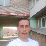 Денис, 30 лет, Москва Денис, 30 лет, Москва