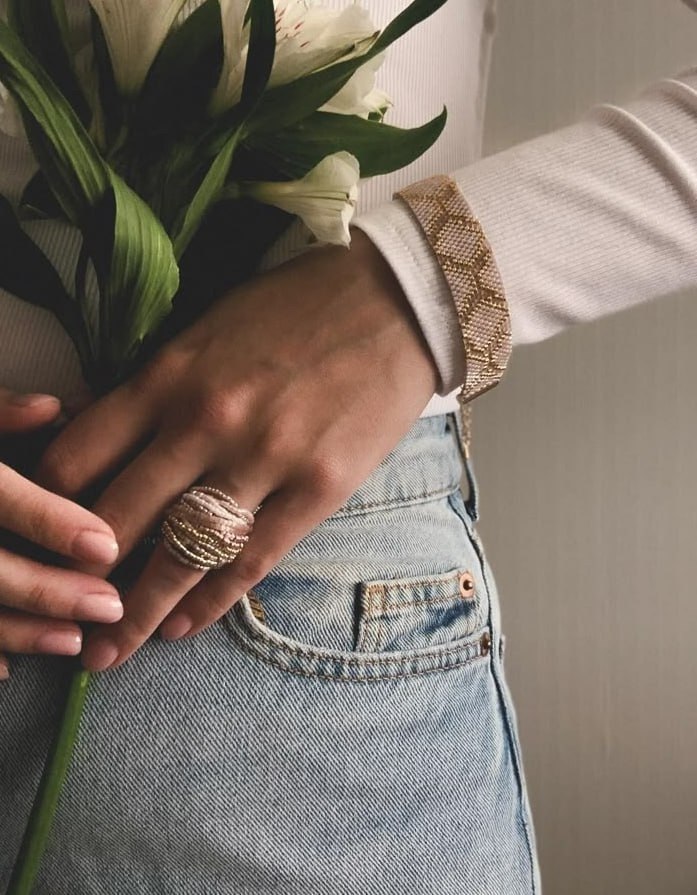 Минимализм, стиль и ручная работа — кольца из бисера снова на пике популярности. Их простая ... - 3