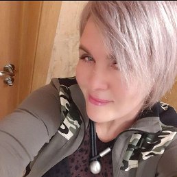 Queen, 51, 